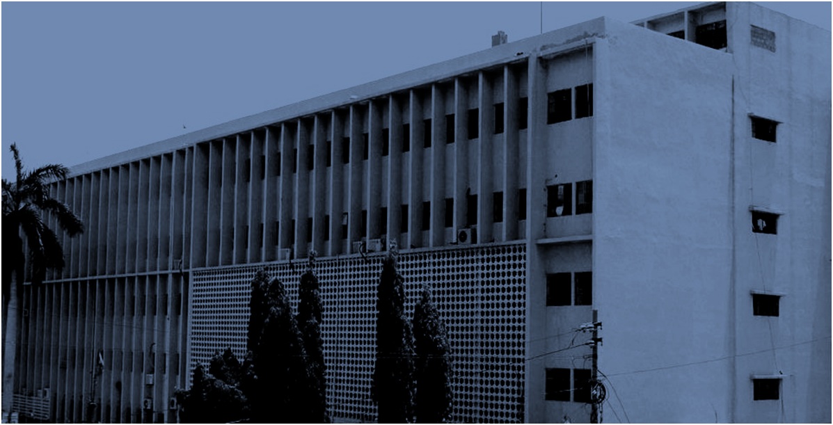 Dawood University of Engineering & Technology campus building